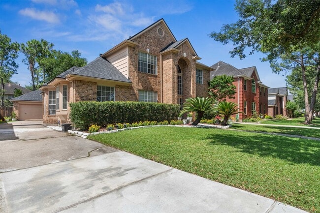 Building Photo - 2112 Shadow Bay Cir