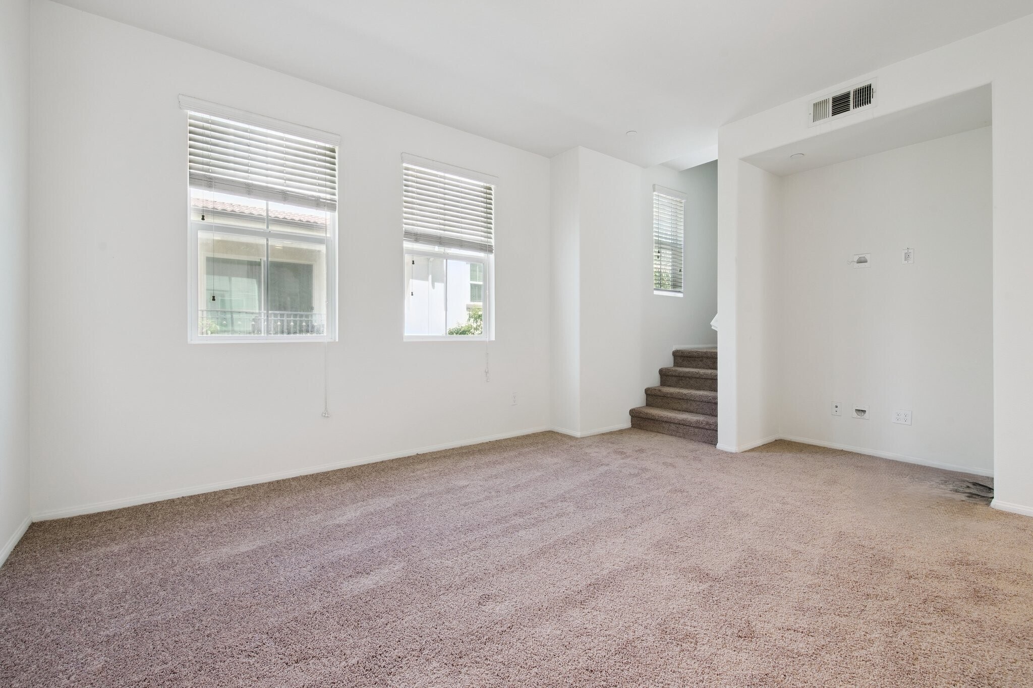 Building Photo - 141 Eureka Pl