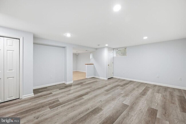 Building Photo - 3908 Braddock Rd