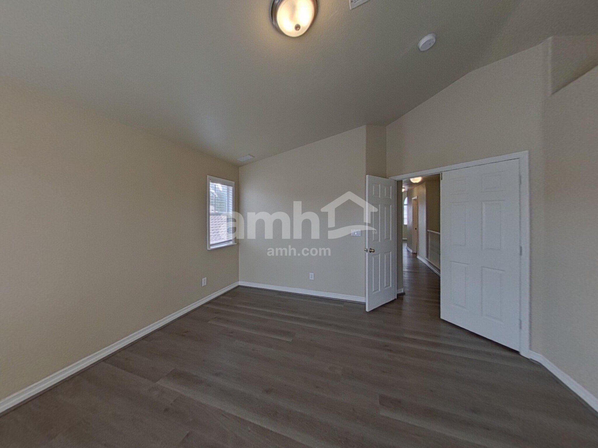 Building Photo - 956 Rainbow Rock St