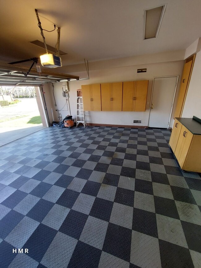 Building Photo - Two story home in desirable area of Chino ...