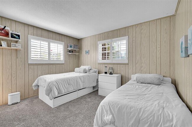 Building Photo - 2705 Roosevelt St