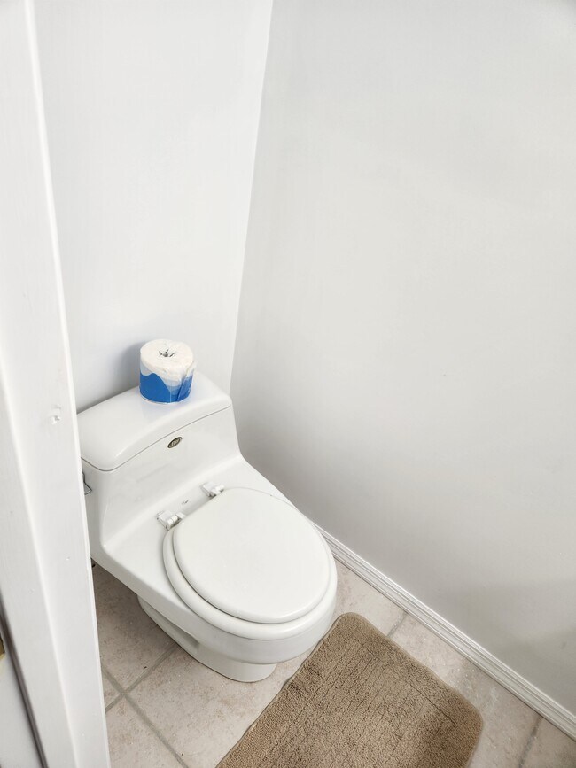 Building Photo - 17317 Whitewater Ct