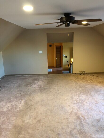 Living room - 361 Chestnut Ave