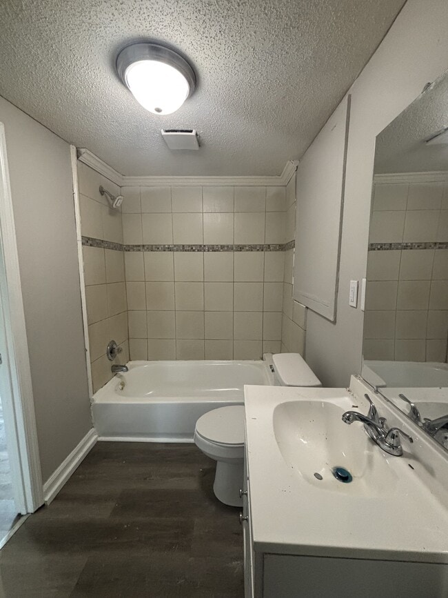 Building Photo - 4009 Grasselli Ave SW