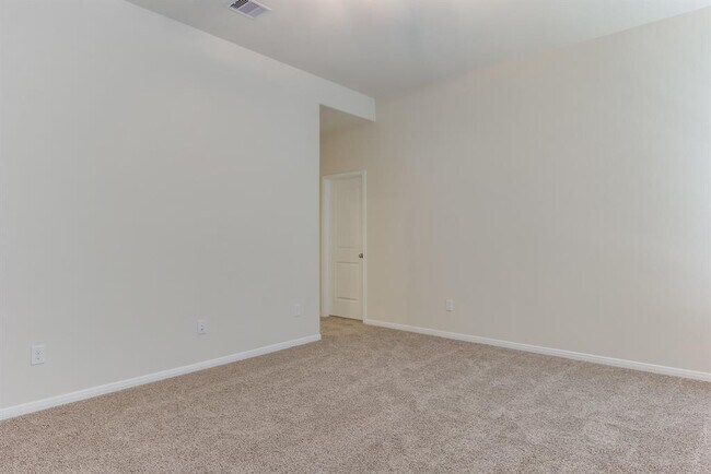 Building Photo - 1515 Holly Chase Ct