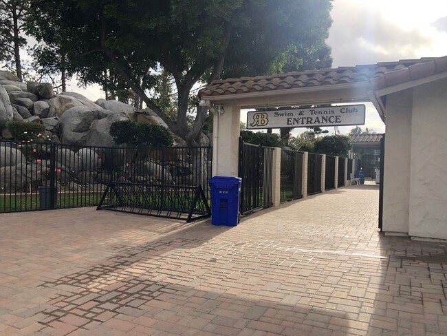 Building Photo - 12036 Caminito Campana