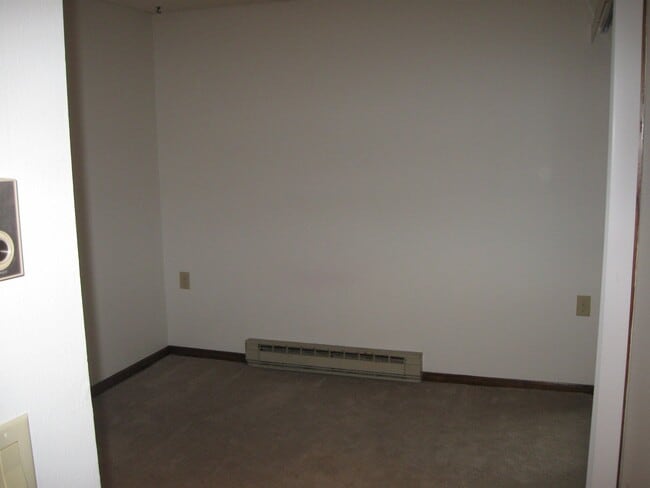 Building Photo - **Application Pending**  Pier Point Village - 2 Bedrooms, 2 Bathrooms (13OX#B-101)