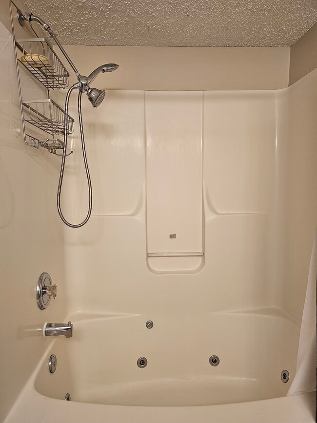 Building Photo - 113 Senseny Glen Dr