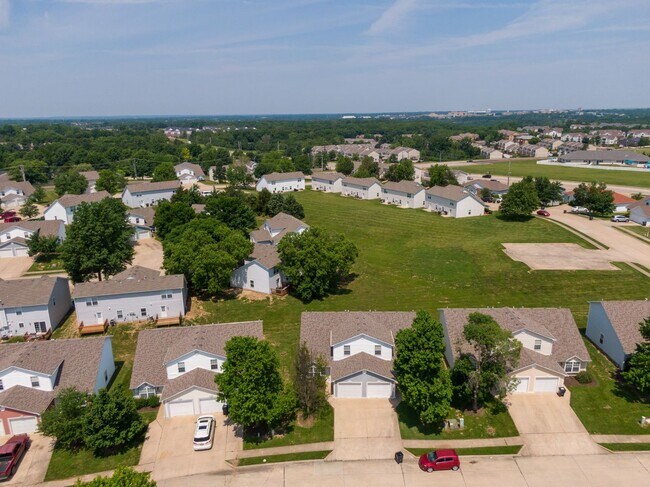 Building Photo - 3523-3525 Prescott Dr.