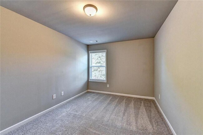 Building Photo - 5116 Fox Den Rd