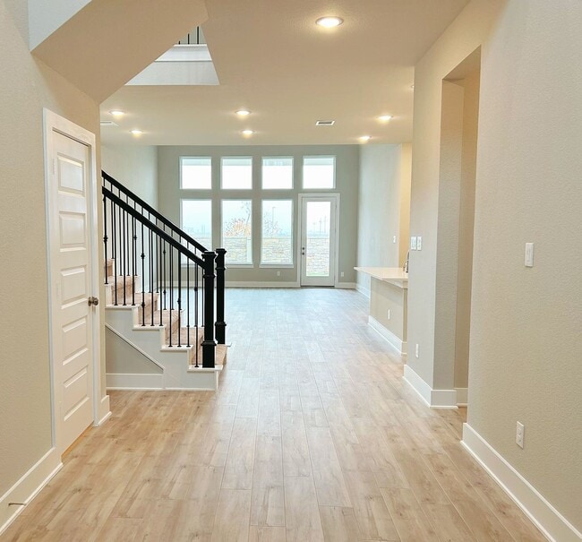 Building Photo - 29623 Burcreek Ln