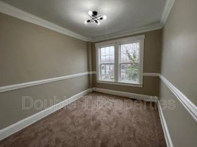 Building Photo - 3406 Wilkens Ave