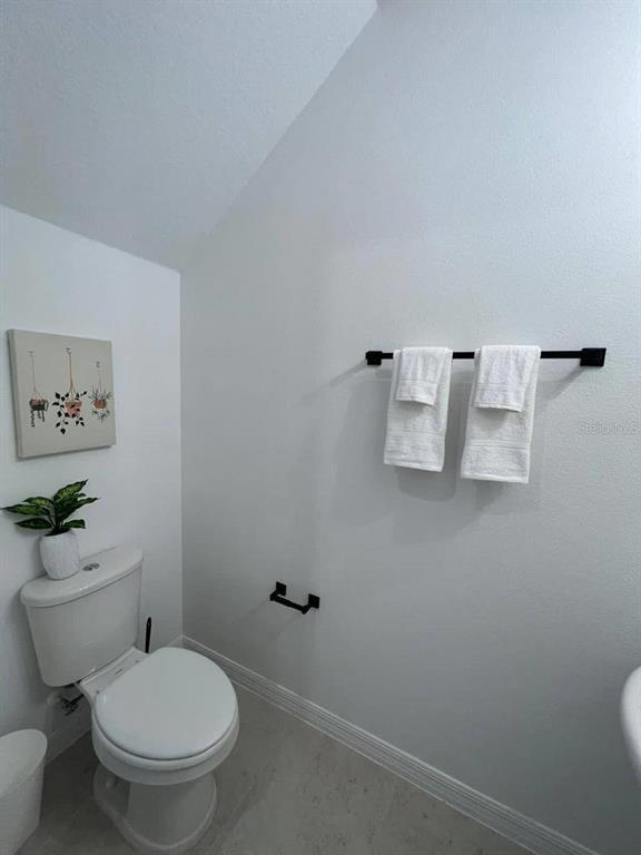 Building Photo - 816 Longboat Dr