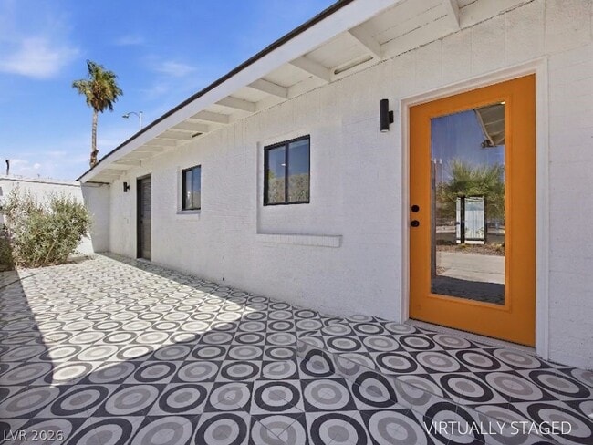 Building Photo - 701 Canosa Ave