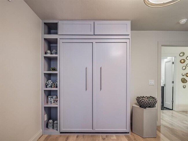 Building Photo - 6500 N Grand Blvd