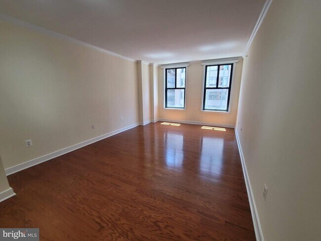 Building Photo - 631 D St NW