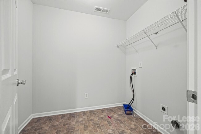 Building Photo - 2704 Piersland Drive