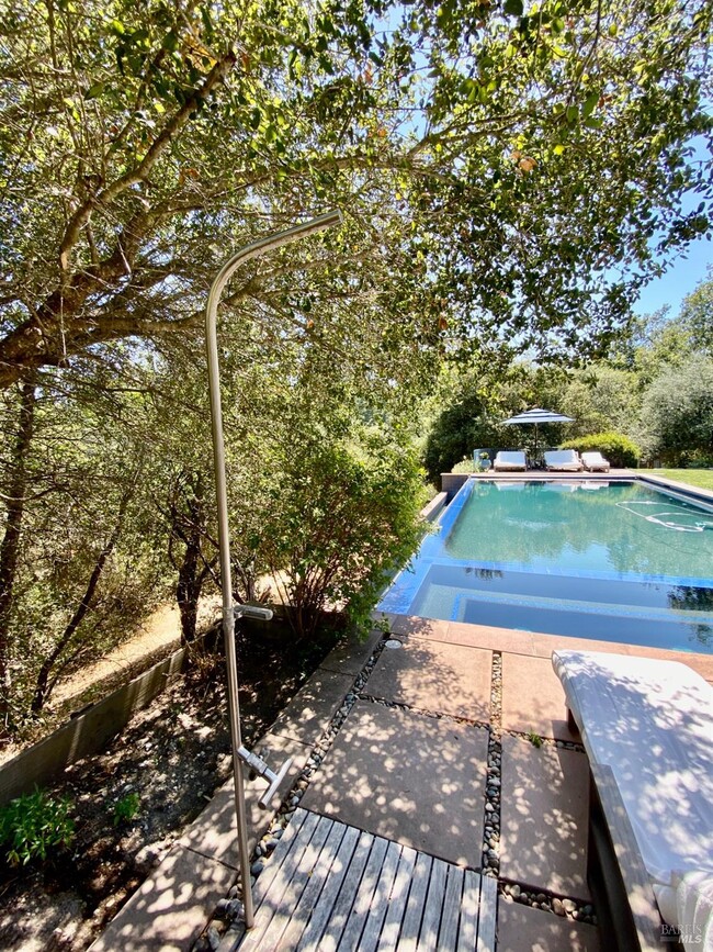 Building Photo - 3594 Silverado Trail N