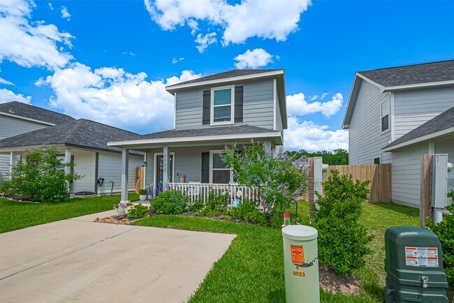 Building Photo - 9923 Opal Stone Wy