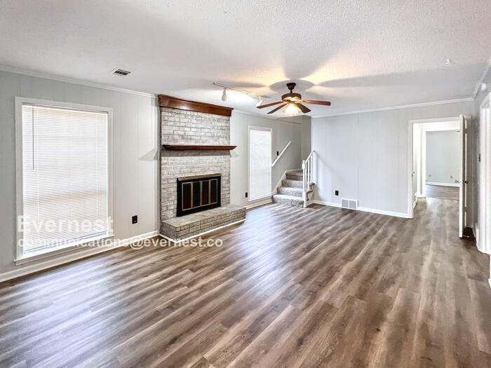 Building Photo - 6630 Hampstead Cove