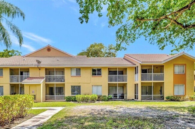 Building Photo - 937 Coral Club Dr