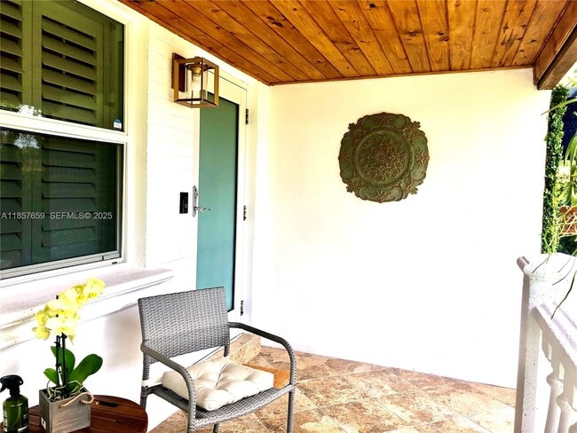 Building Photo - 6450 SW 19th St