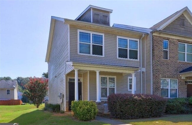 Building Photo - 6316 Ellenwood Dr