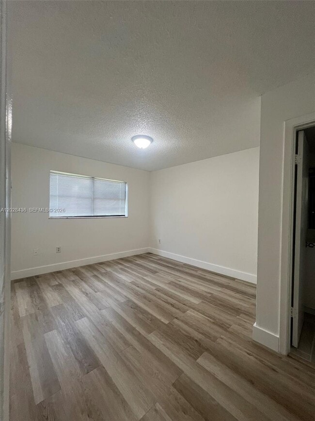 Building Photo - 5644 W 25th Ct