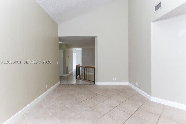 Building Photo - 1153 SW 25th Ave
