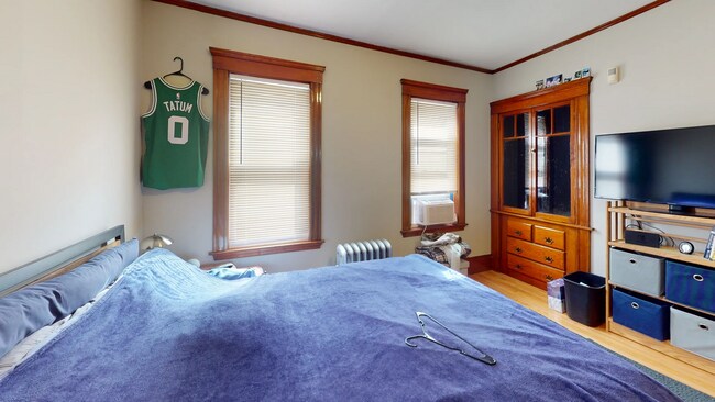 Building Photo - 60 Pinkert St