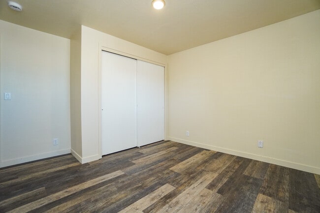 Building Photo - 1343 W Owyhee St