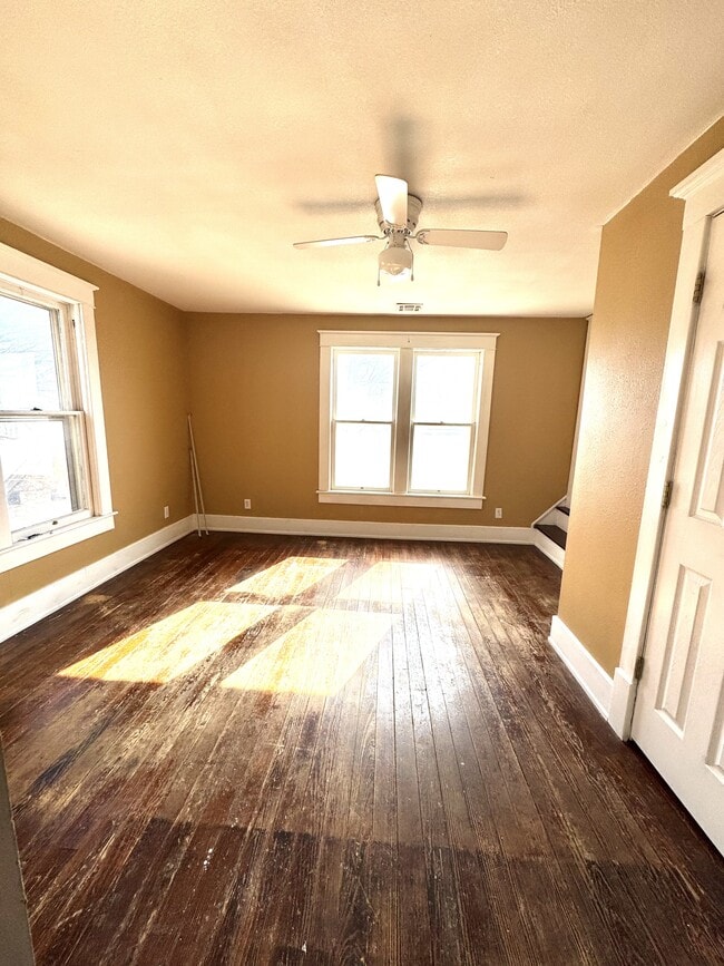 Building Photo - 624 N Wentz St