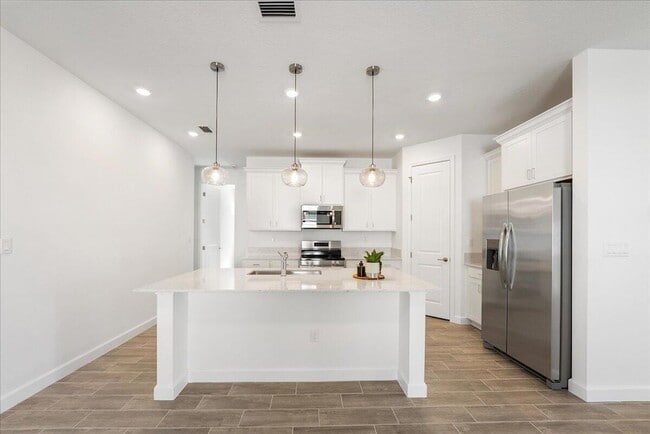 Building Photo - 3526 Angler Dr