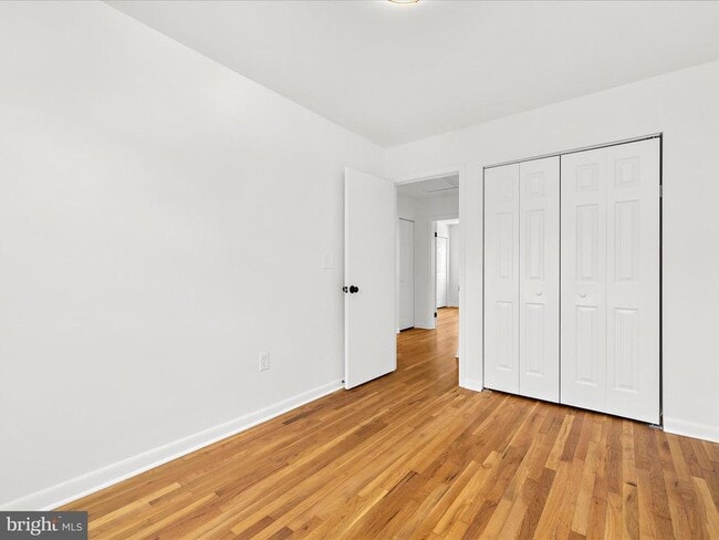 Building Photo - 1790 Belle Dr