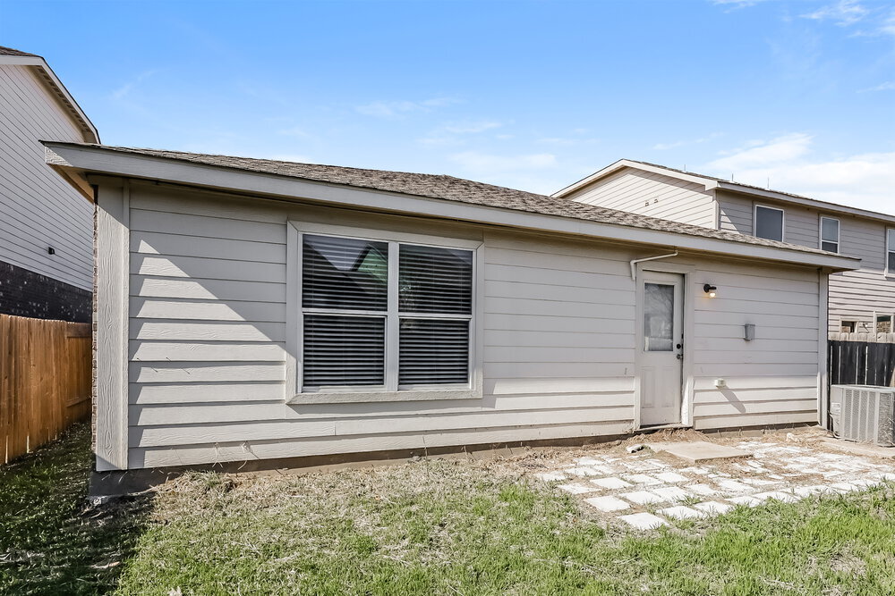 Building Photo - 4729 Cedar Springs Dr