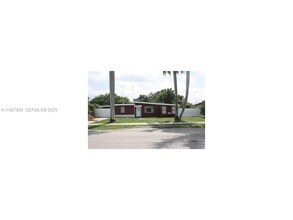Building Photo - 102 Miami Gardens Rd