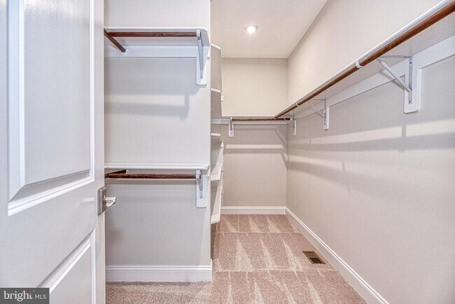 Building Photo - 3100 Greenway Blvd