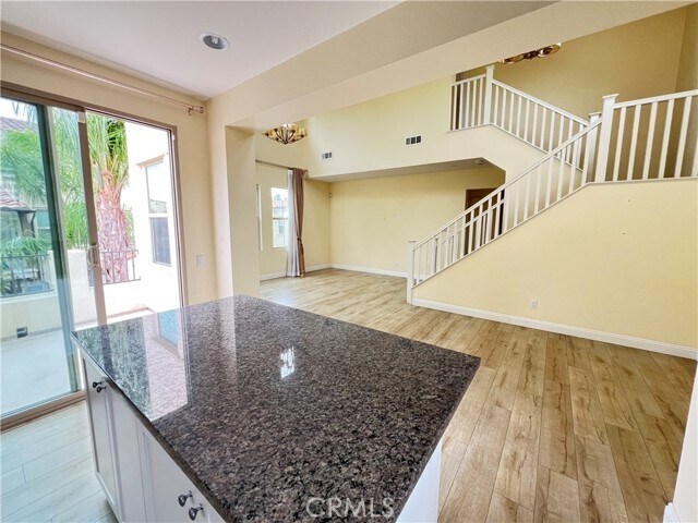Building Photo - 222 Borrego