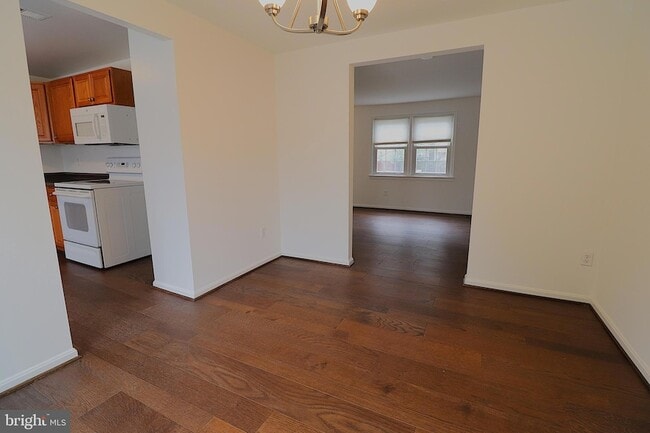 Building Photo - 138 Sharpstead Ln