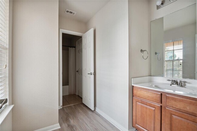 Building Photo - 4517 Heritage Well Ln