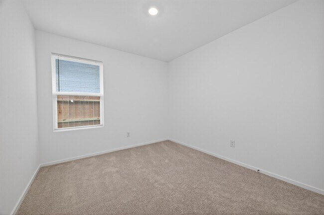 Building Photo - 3081 Majestic Sunrise Dr