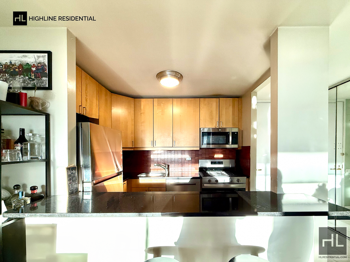 Building Photo - 255 E 49th ST.