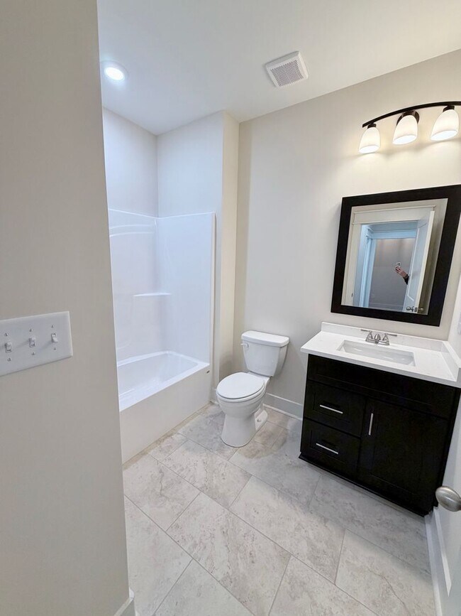 Building Photo - 536 Bristleleaf Path