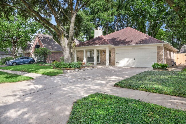 Building Photo - 8910 Driftstone Dr