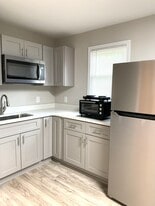 Building Photo - 2824 Wyncote Dr