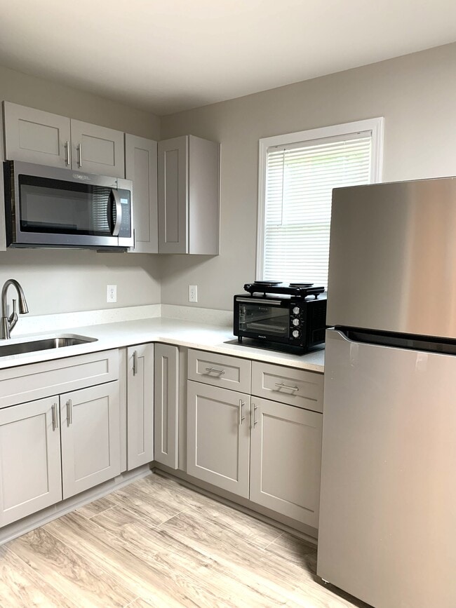 Building Photo - 2824 Wyncote Dr