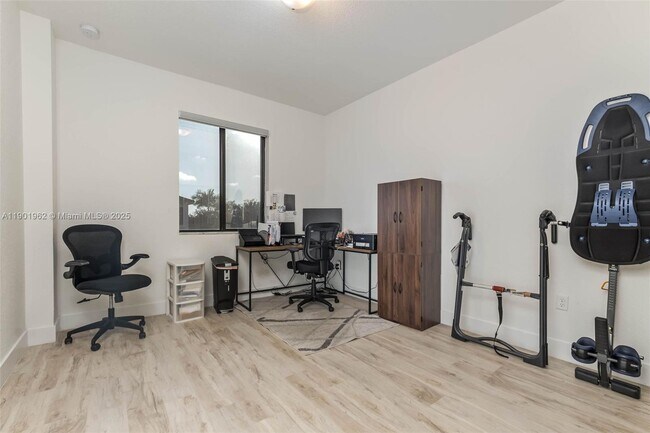 Building Photo - 2430 SW 145th Pl