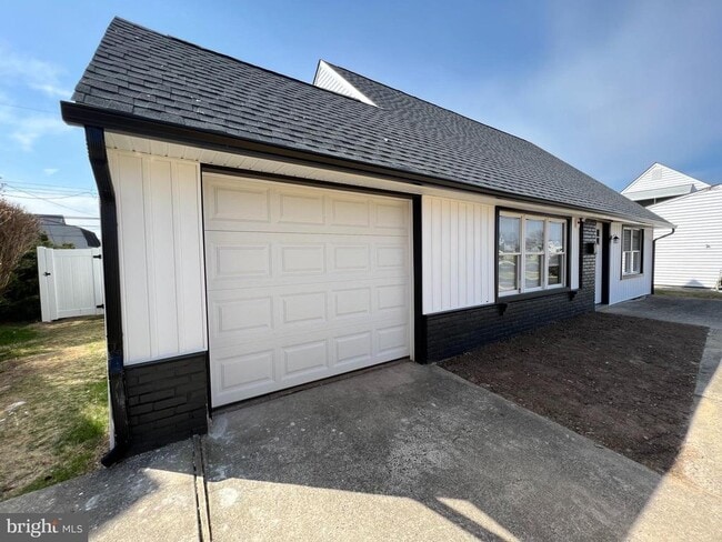 Building Photo - 55 Ironwood Rd