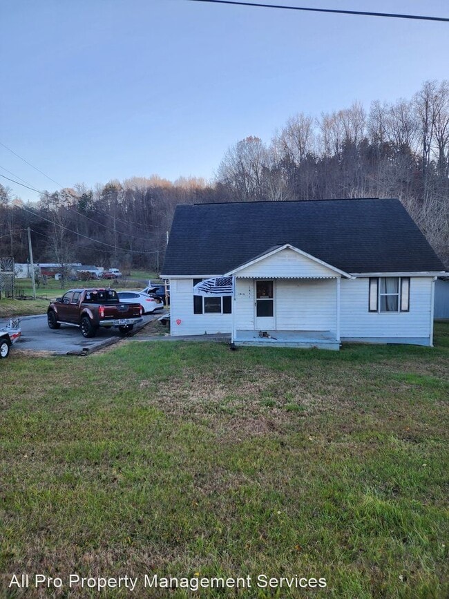 2 br, 1 bath House 1465 Douglas Dam Road 1465 Douglas Dam Rd